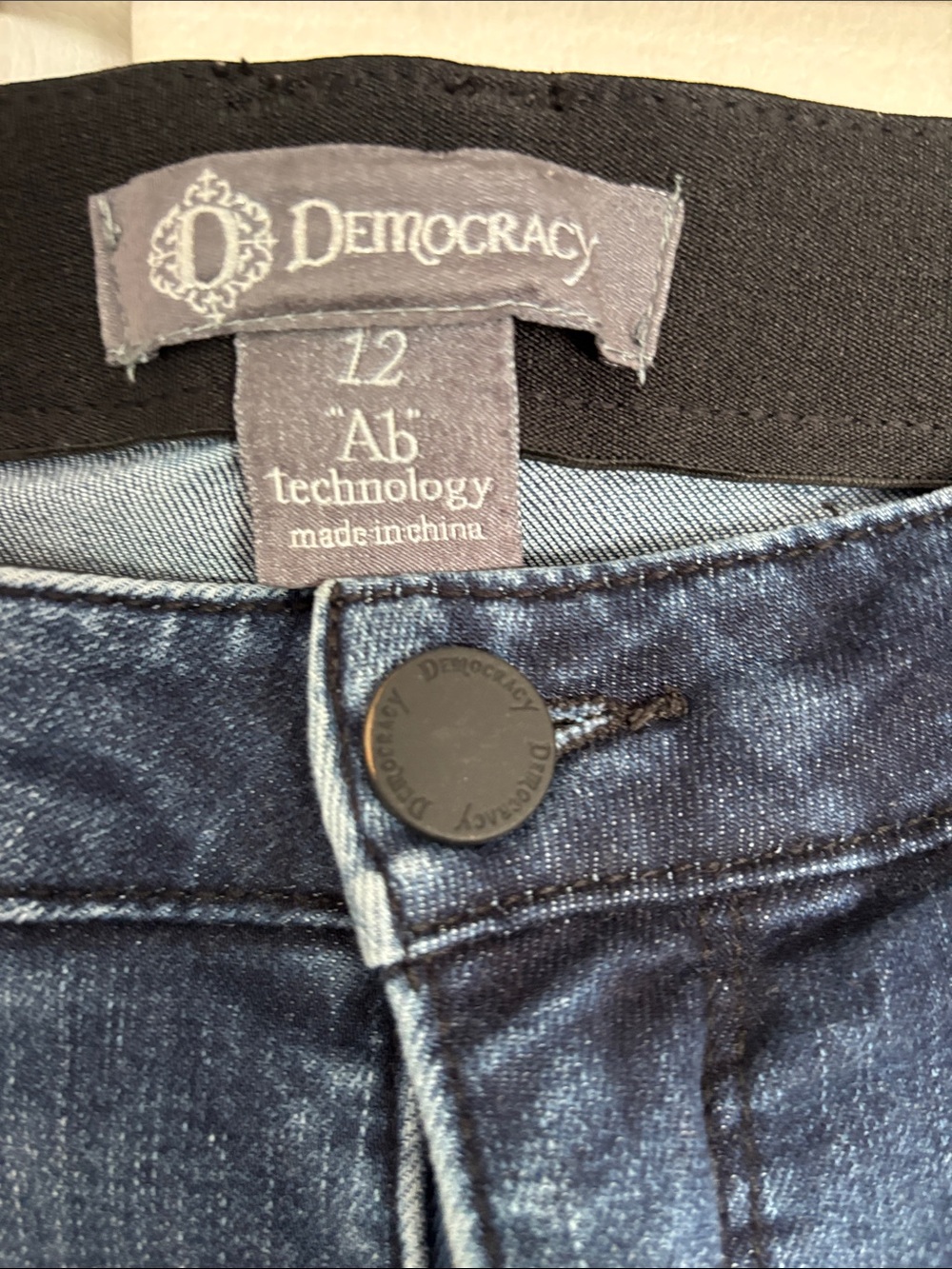 Democracy Blue Washed Denim Jeans - Picture 3 of 4